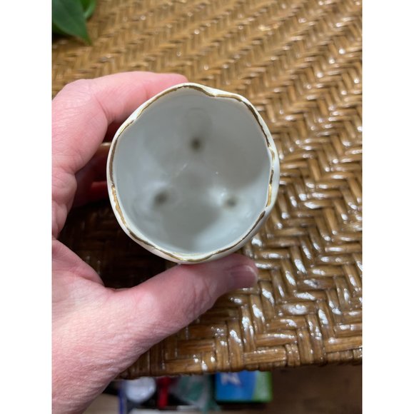 Vintage Geo Z Lefton Egg Cup Vase Handpainted Girl Flowers Spring Easter - Picture 3 of 14